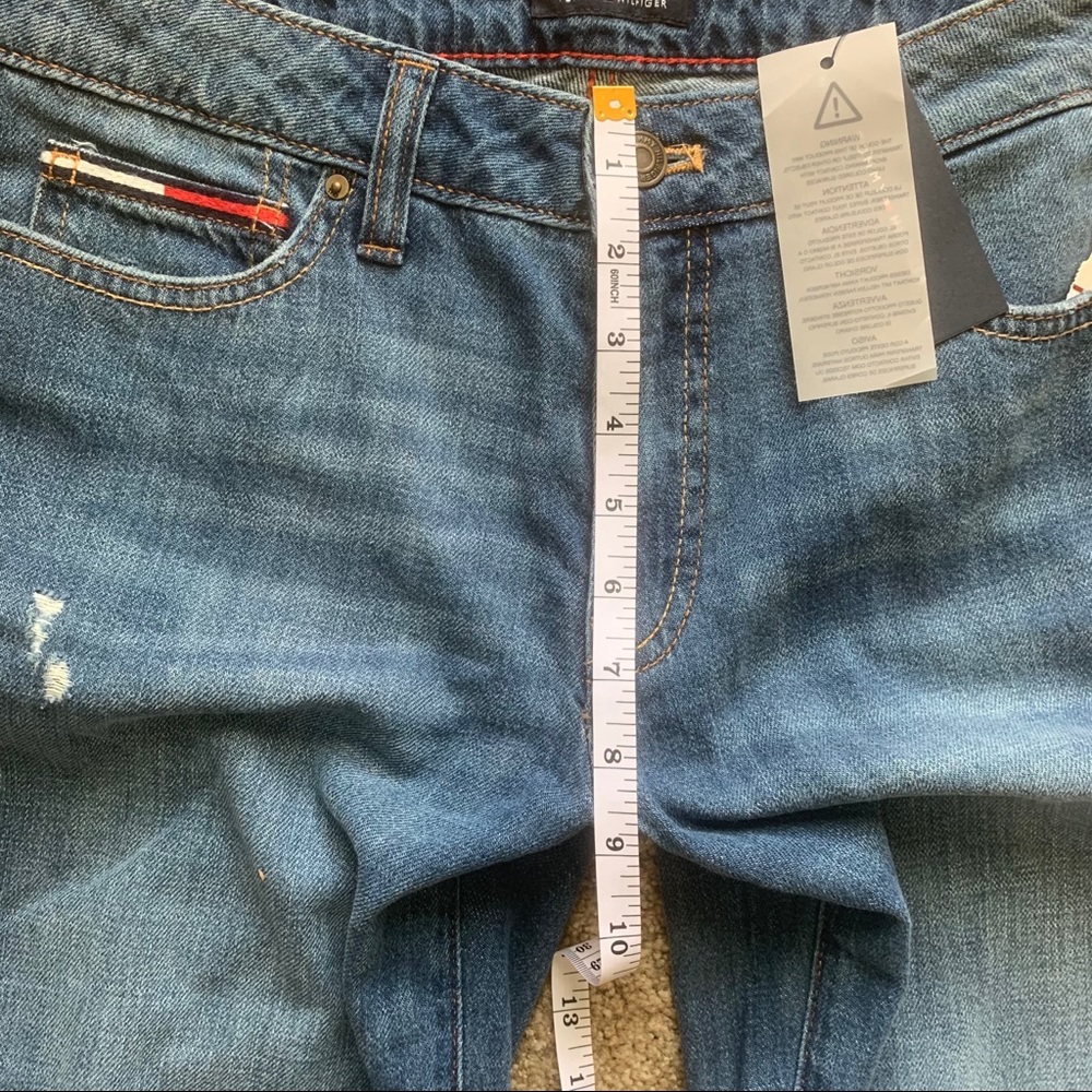 NWT Tommy Hilfiger relax med wash jeans. Size 4 - Picture 7 of 14